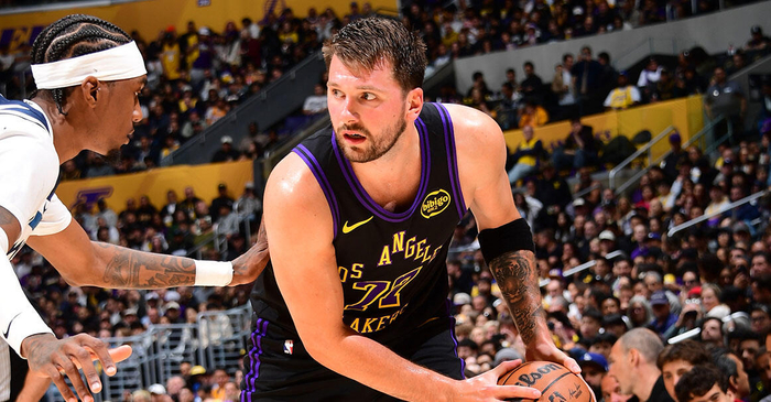 超越科比！东契奇湖人生涯6次单场贡献30+三双队史第五|北京|科比·布莱恩特|拉塞尔-威斯布鲁克|明尼苏达森林狼队|奥斯卡-罗伯特森_新浪体育_新浪新闻