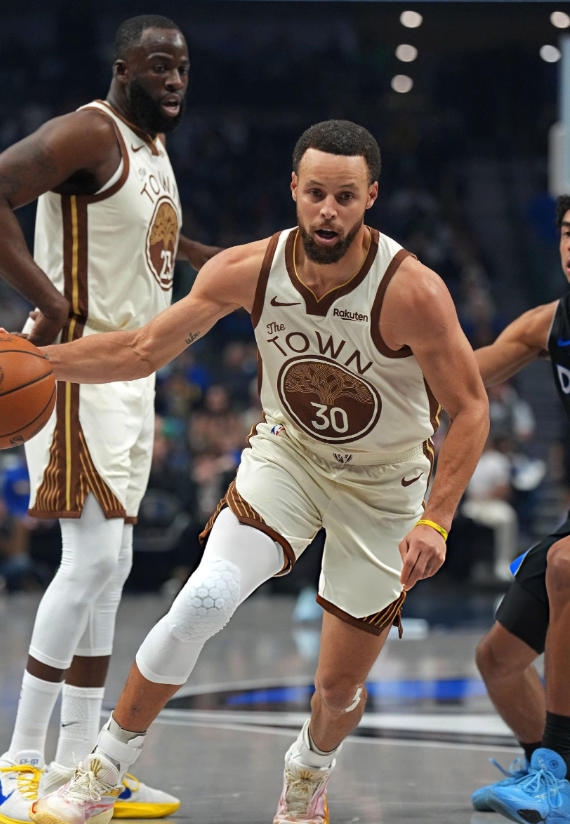 PG电子-落选秀准三双对飙库里38分，状元21+11克莱哑火，独行侠复仇勇士