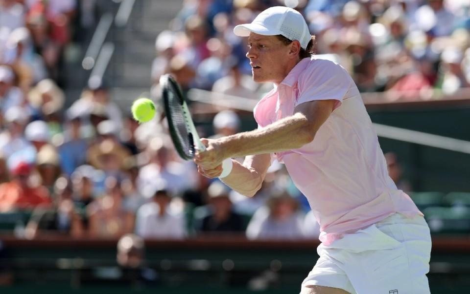 PG电子-双抢七险胜！辛纳迎大师赛百胜里程碑，豪夺巡回赛第25冠